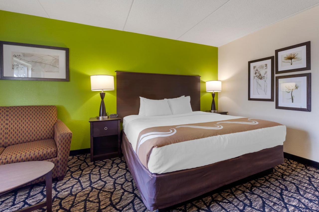 Quality Inn Ошкош Экстерьер фото