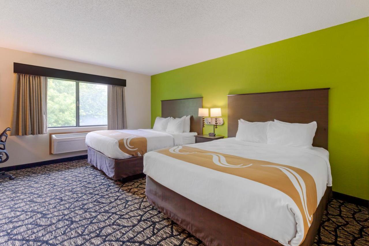 Quality Inn Ошкош Экстерьер фото